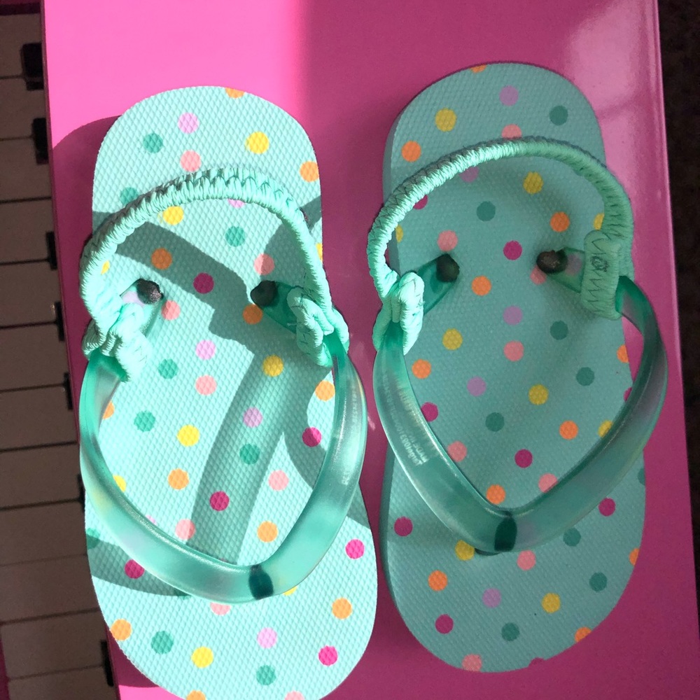 Size 5/6 Target flip flops